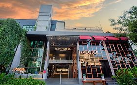 Isty Design Hotel